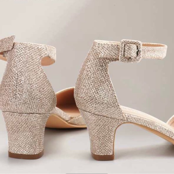 Brand new in box, Rose gold closed toe heels with ankle strap - Picture 4 of 4